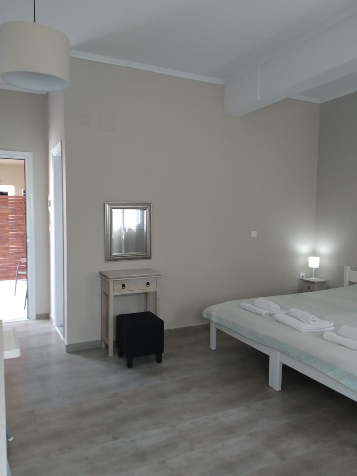 Trousas Apartments Roda  Exterior photo