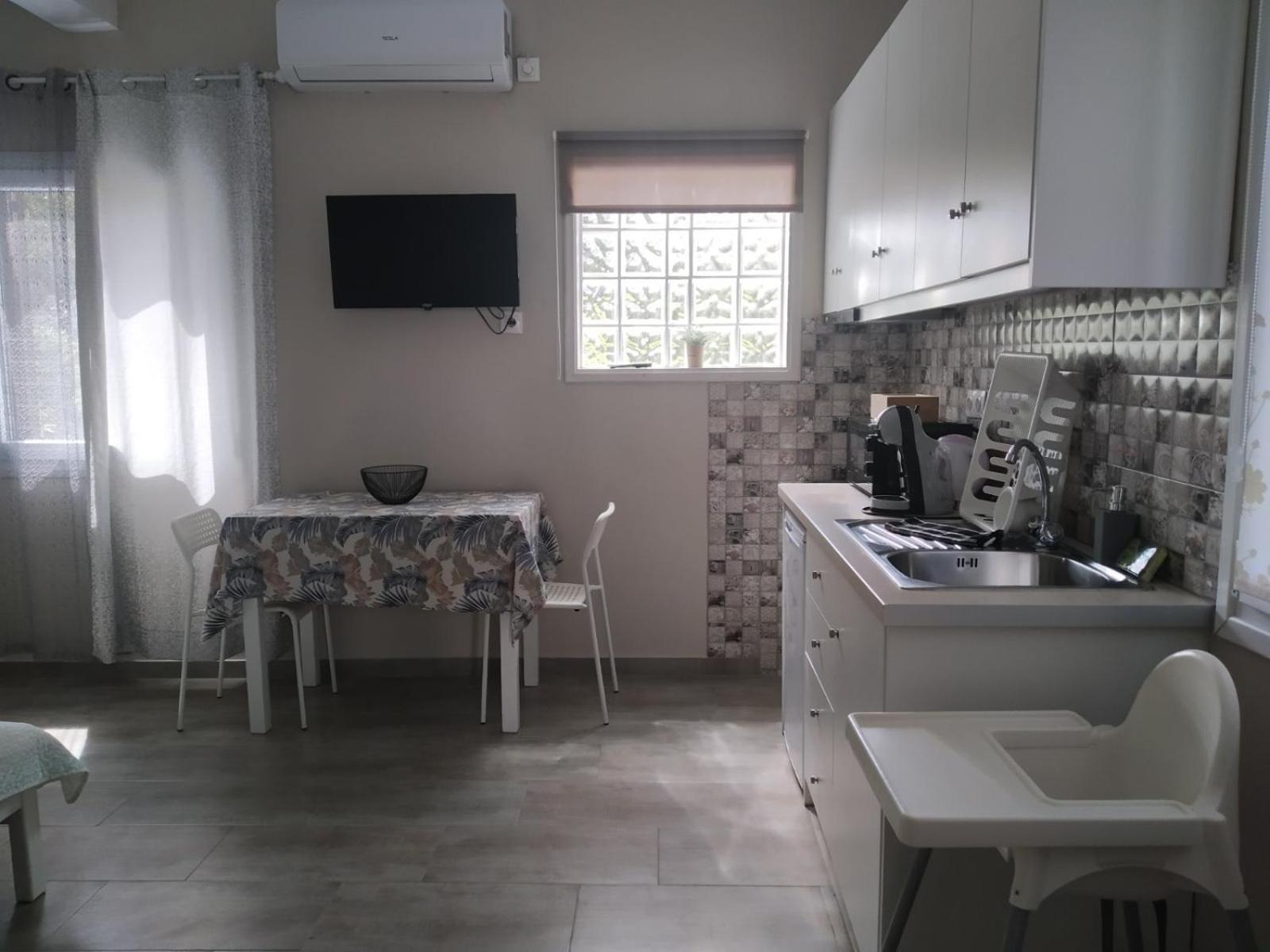 Trousas Apartments Roda  Exterior photo